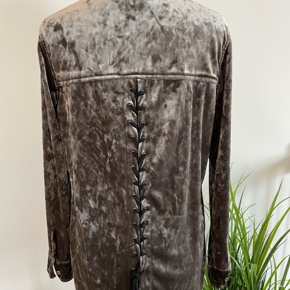 Button up blouse - Picture 3 of 4